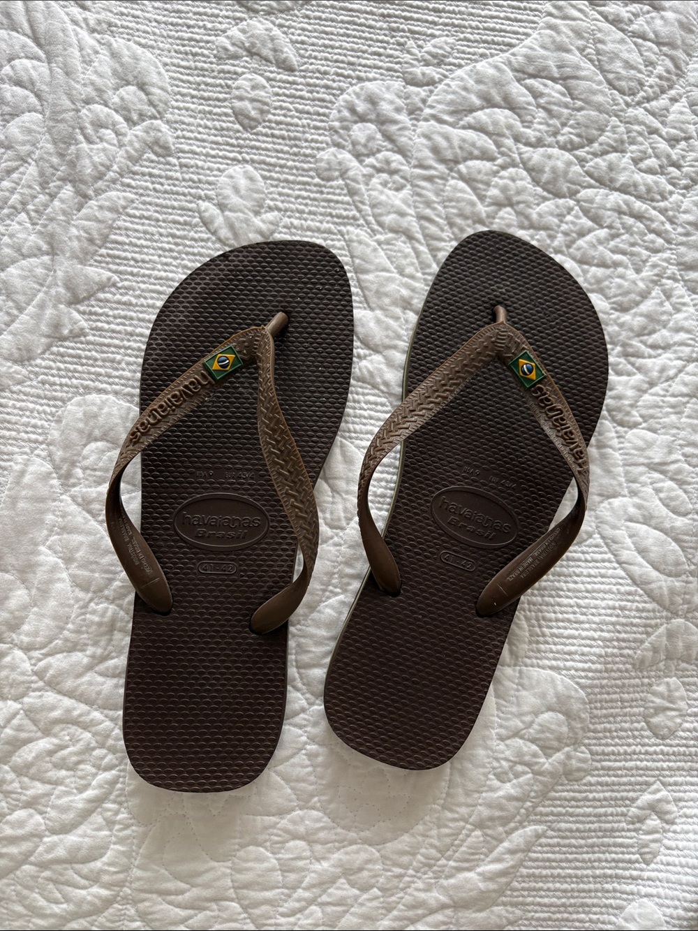 Havaianas Brown Women's Flip Flops with Brazilian Flag Accent